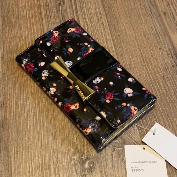 Betsey Johnson Black Patent Floral Gold Bow Wallet - Picture 3 of 8